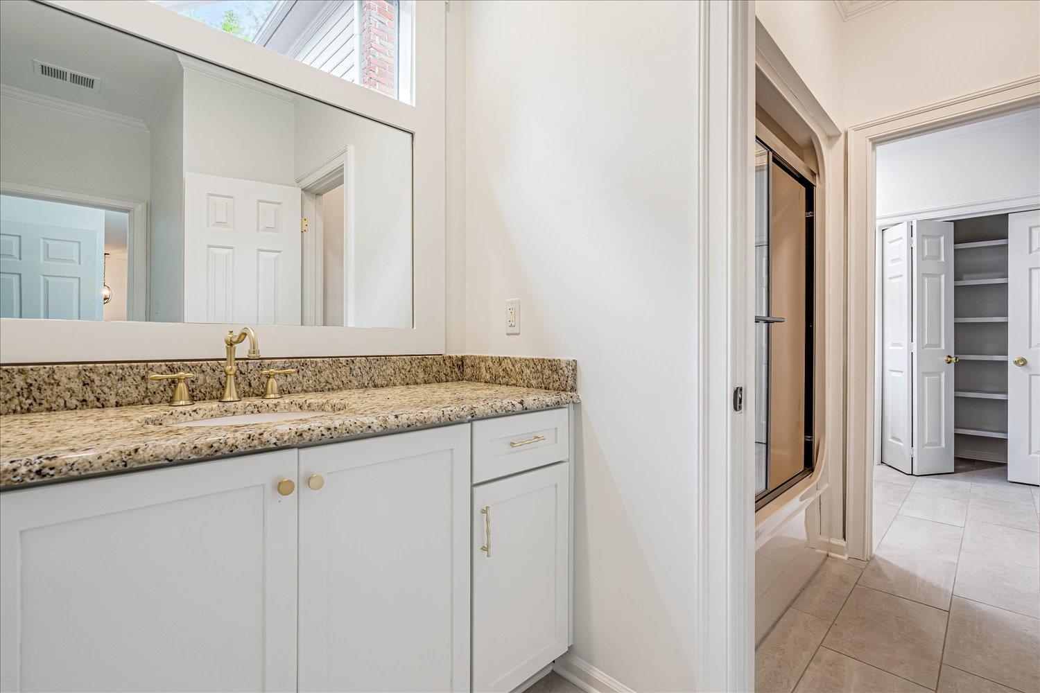 501 W RACQUET CLUB PL