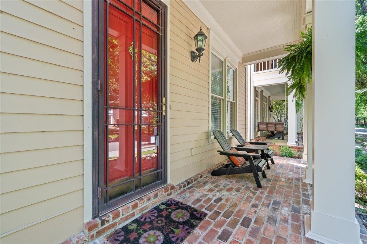 556 MONTEIGNE BLVD
