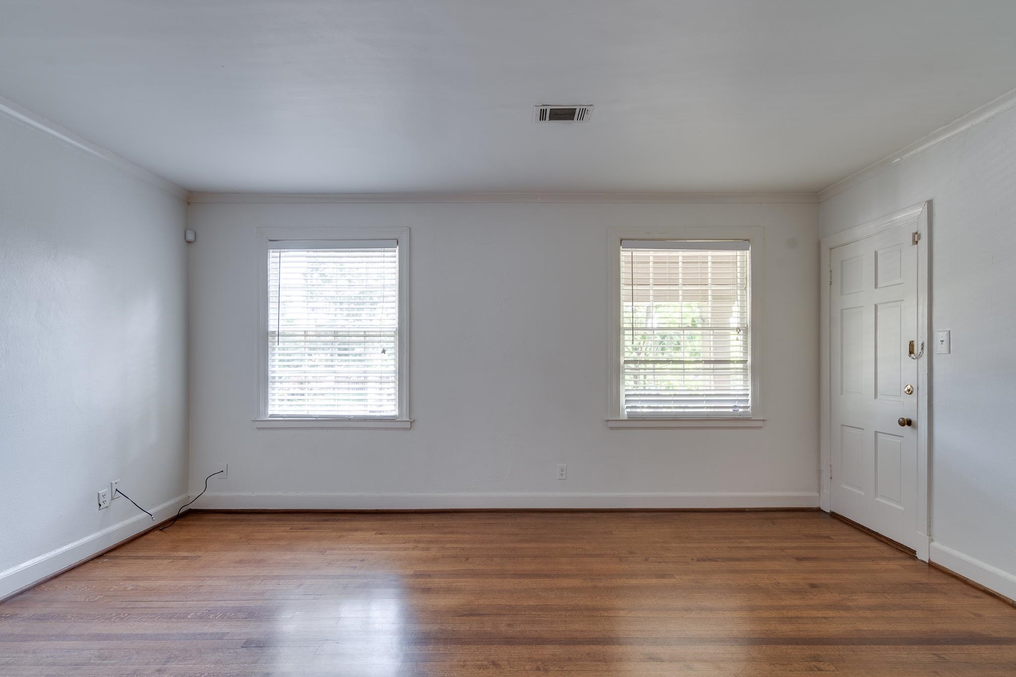 1885 PEABODY AVE Unit: 3