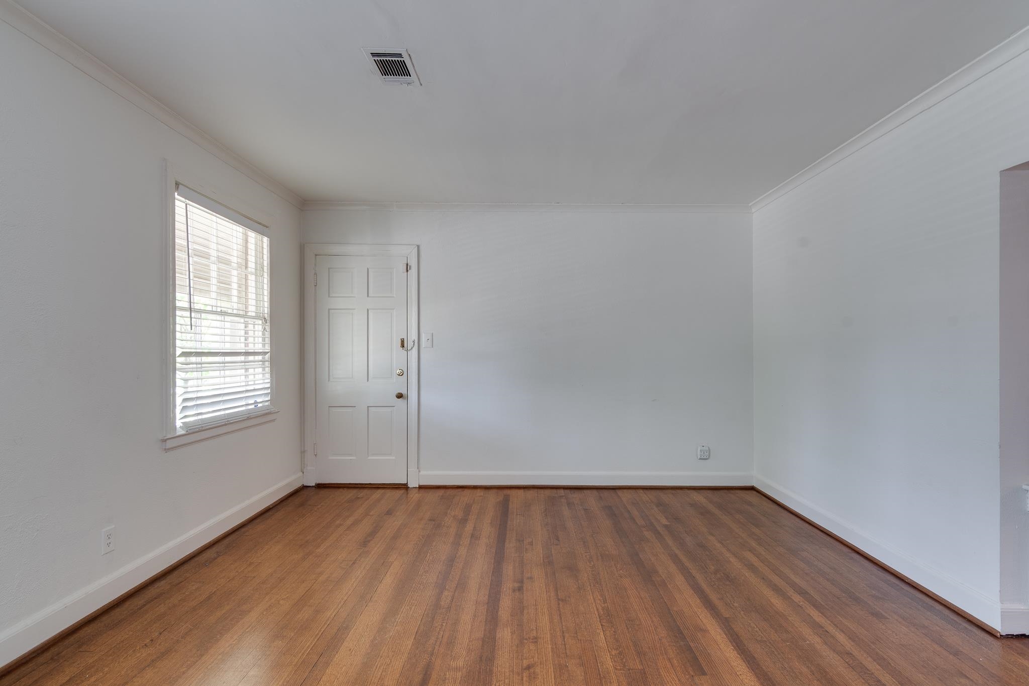 1885 PEABODY AVE Unit: 3