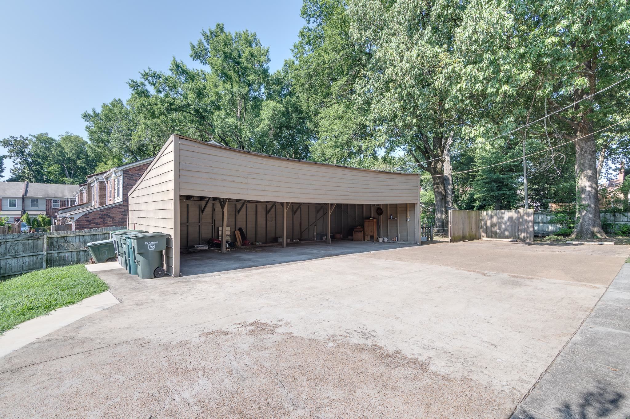 1885 PEABODY AVE Unit: 3