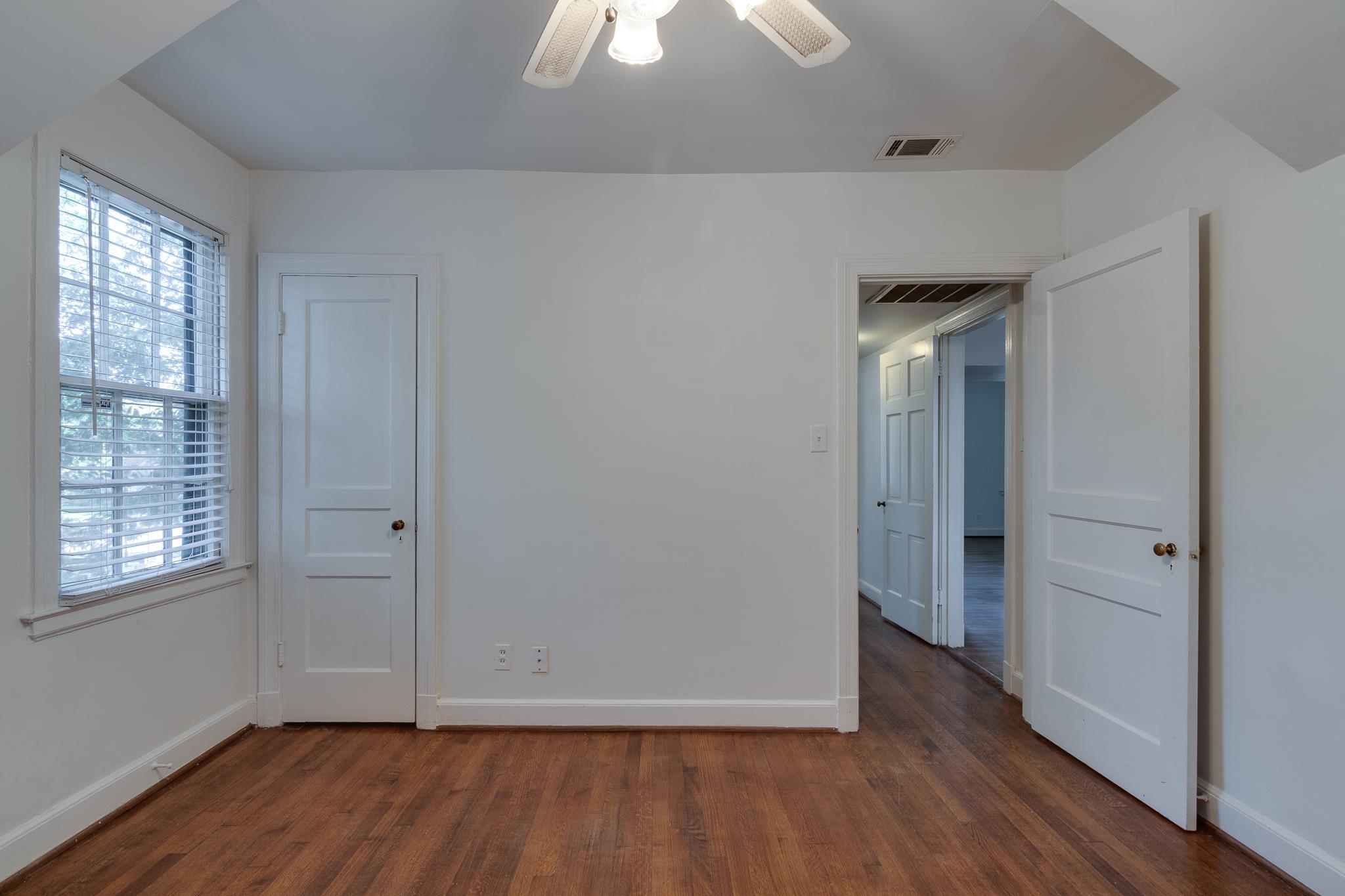 1885 PEABODY AVE Unit: 3