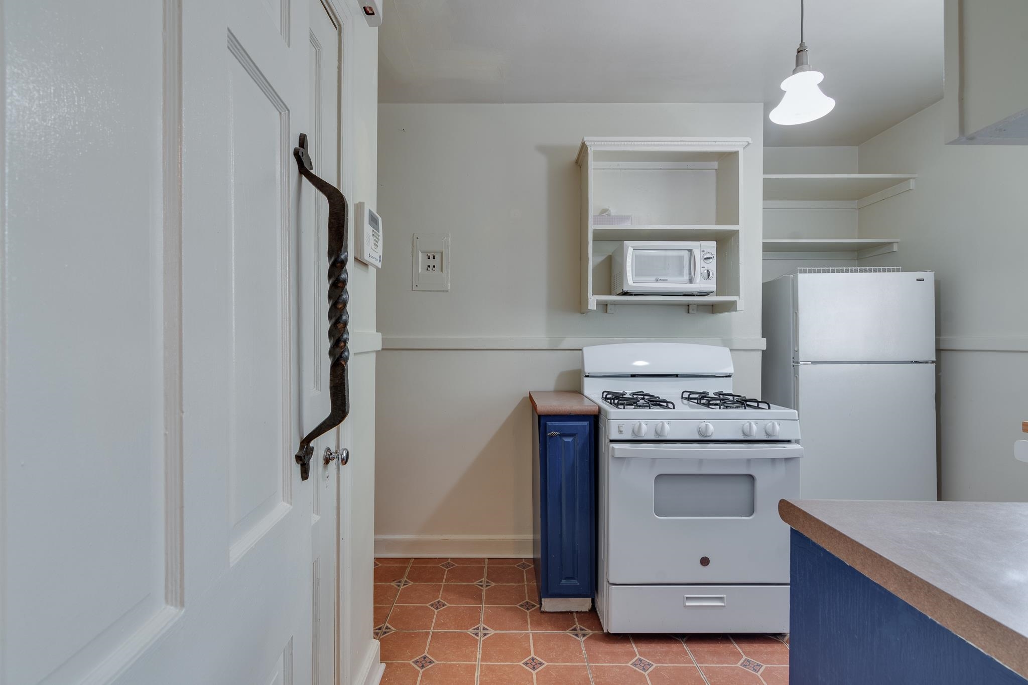 1885 PEABODY AVE Unit: 3