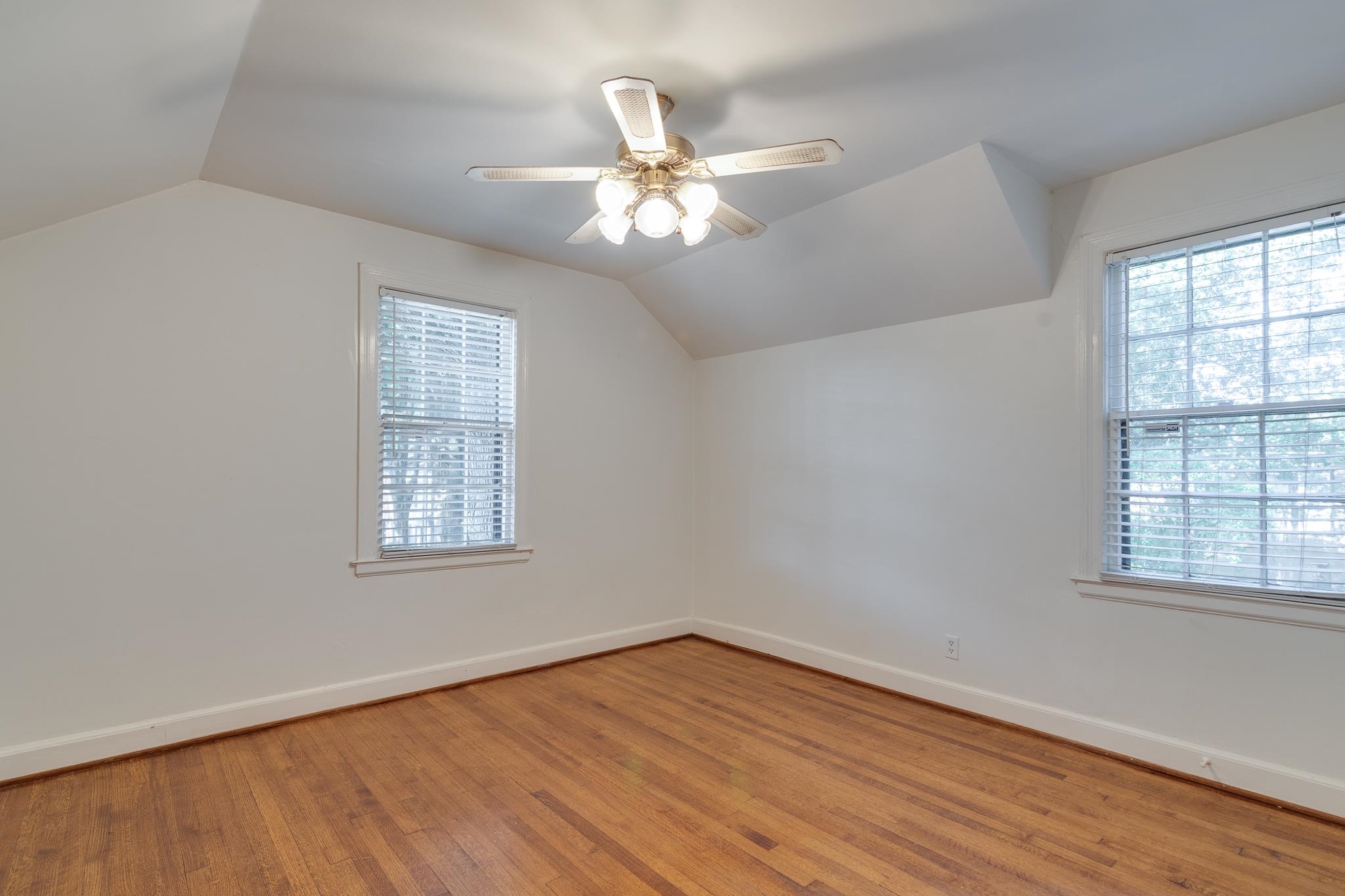 1885 PEABODY AVE Unit: 3
