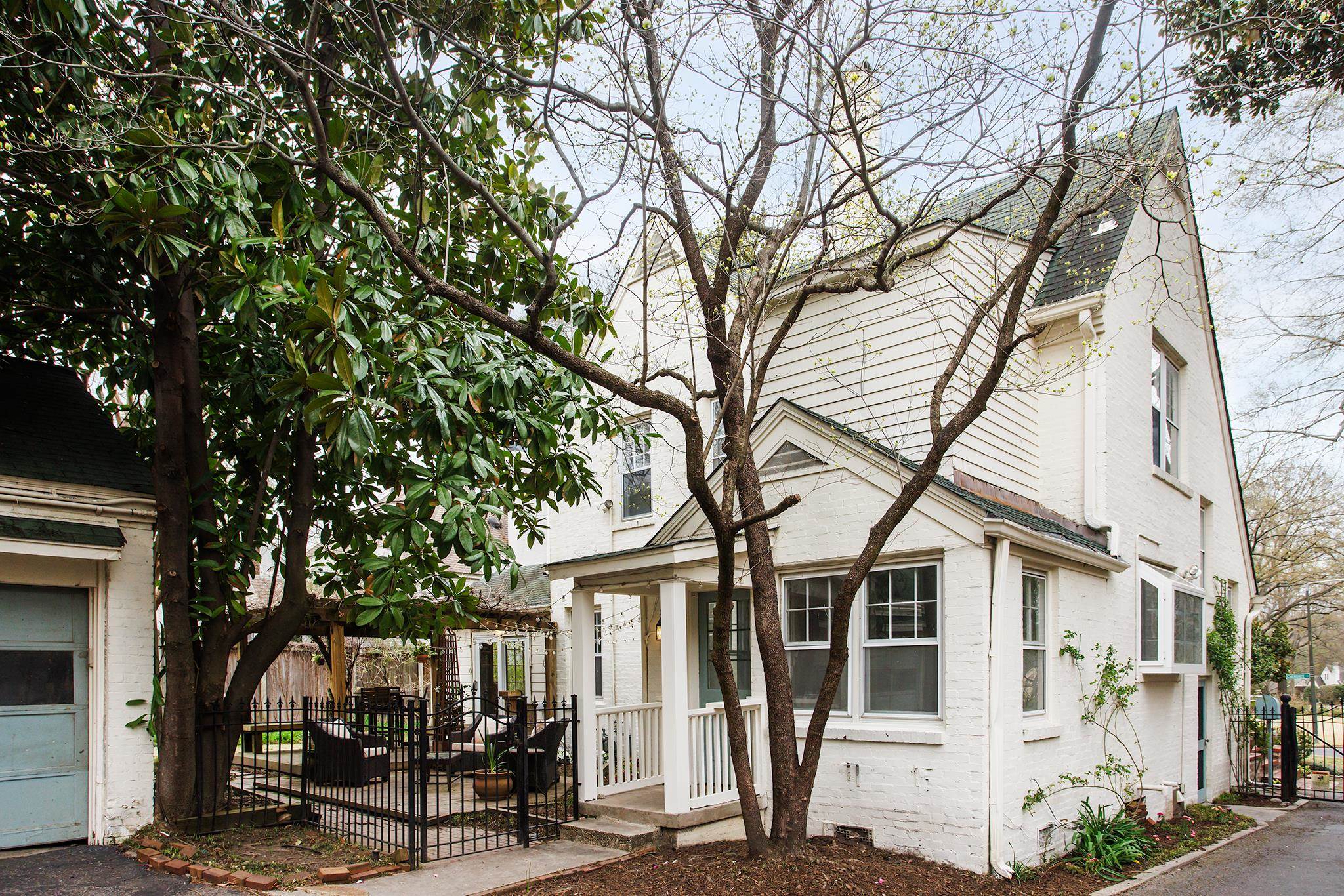 27 CHEROKEE ST