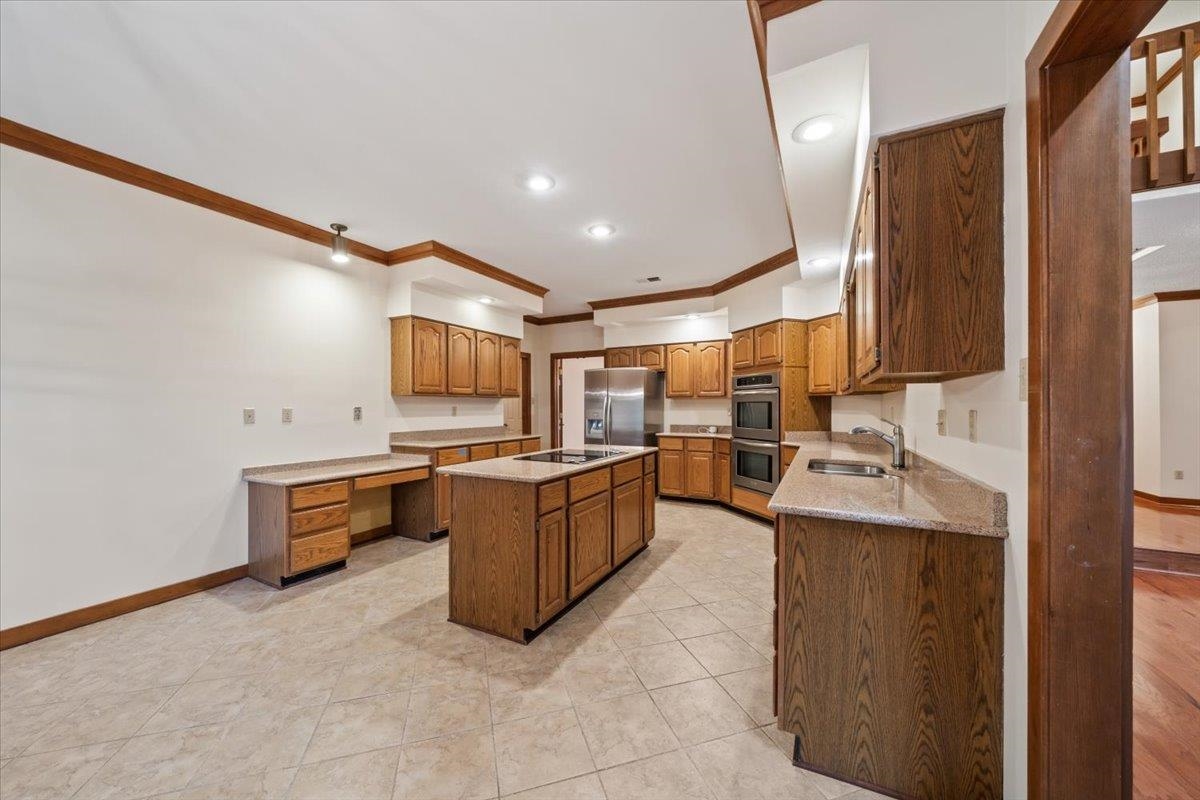 3160 TALLWOOD DR