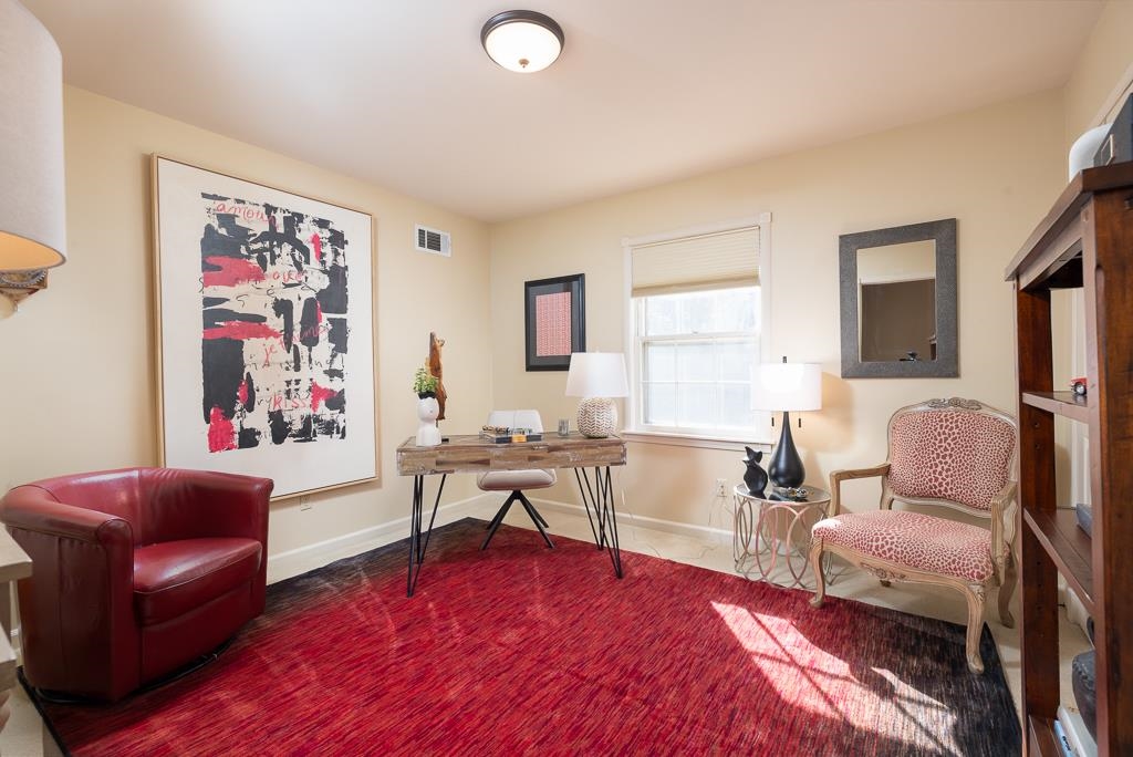 831 EATON ST