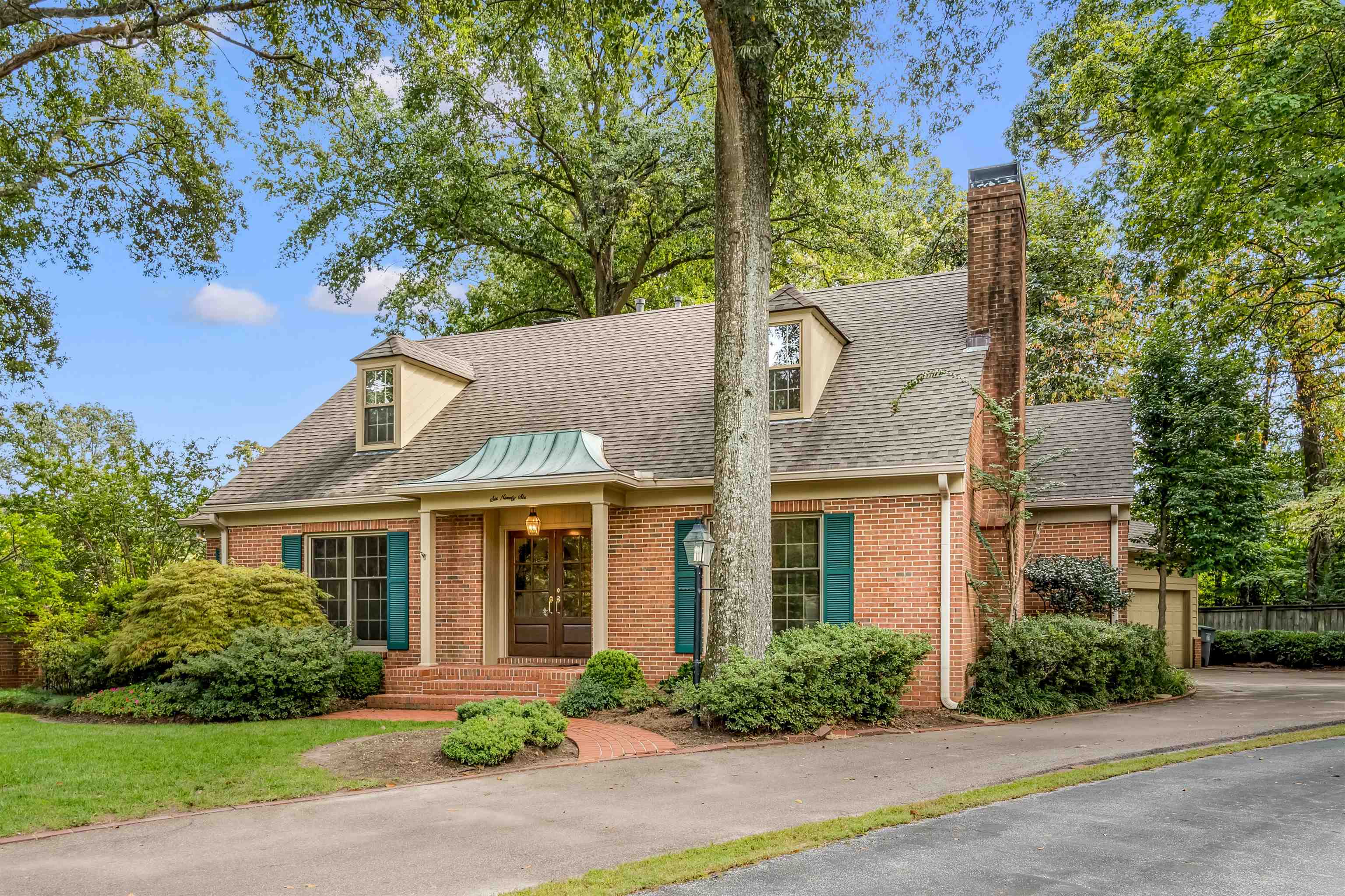 696 SPAINWOOD CV