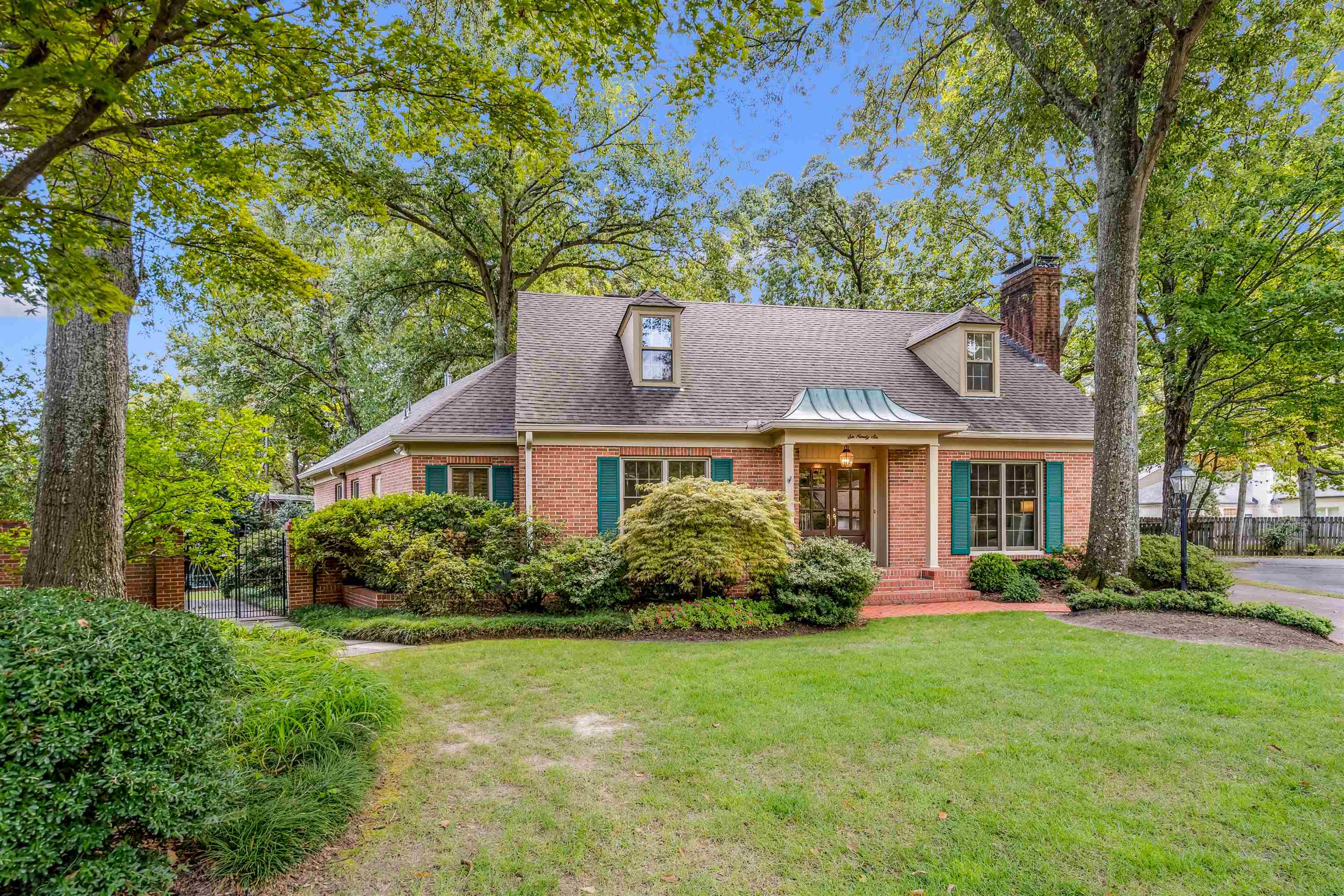 696 SPAINWOOD CV