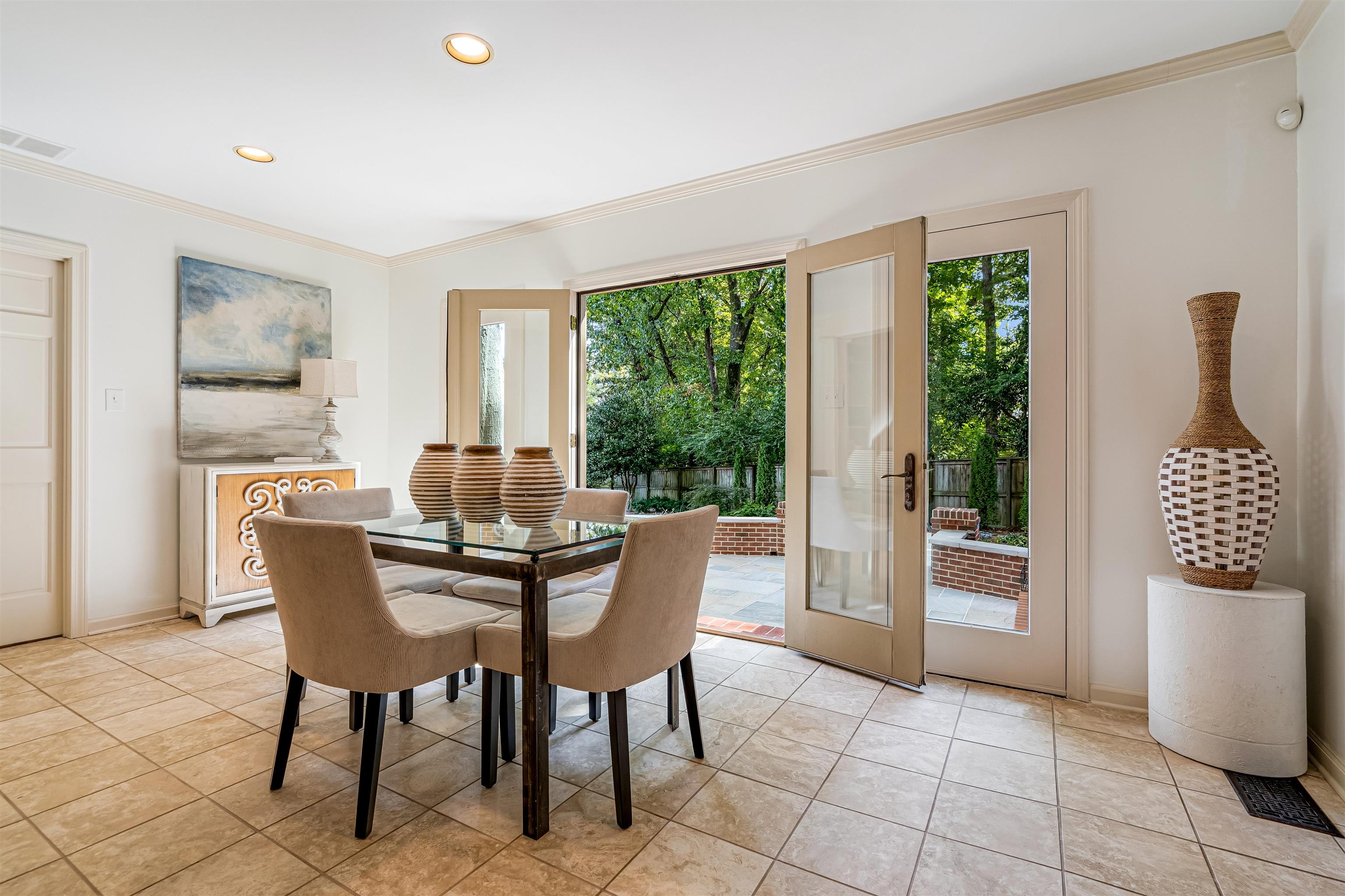 696 SPAINWOOD CV