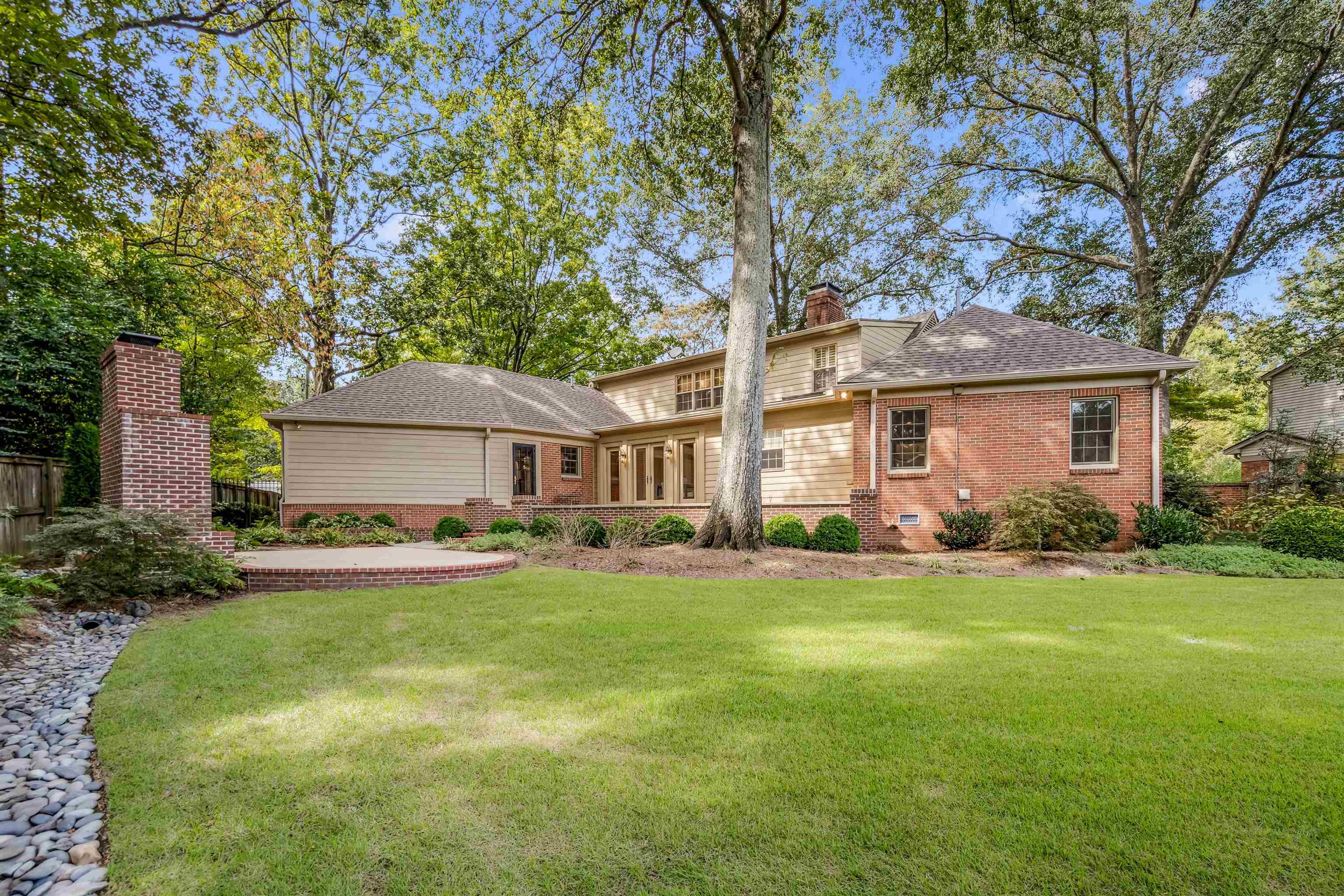 696 SPAINWOOD CV