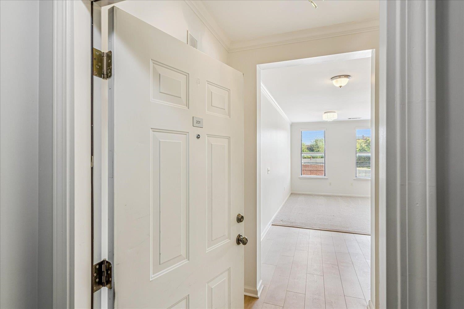 485 S FRONT ST Unit: 201