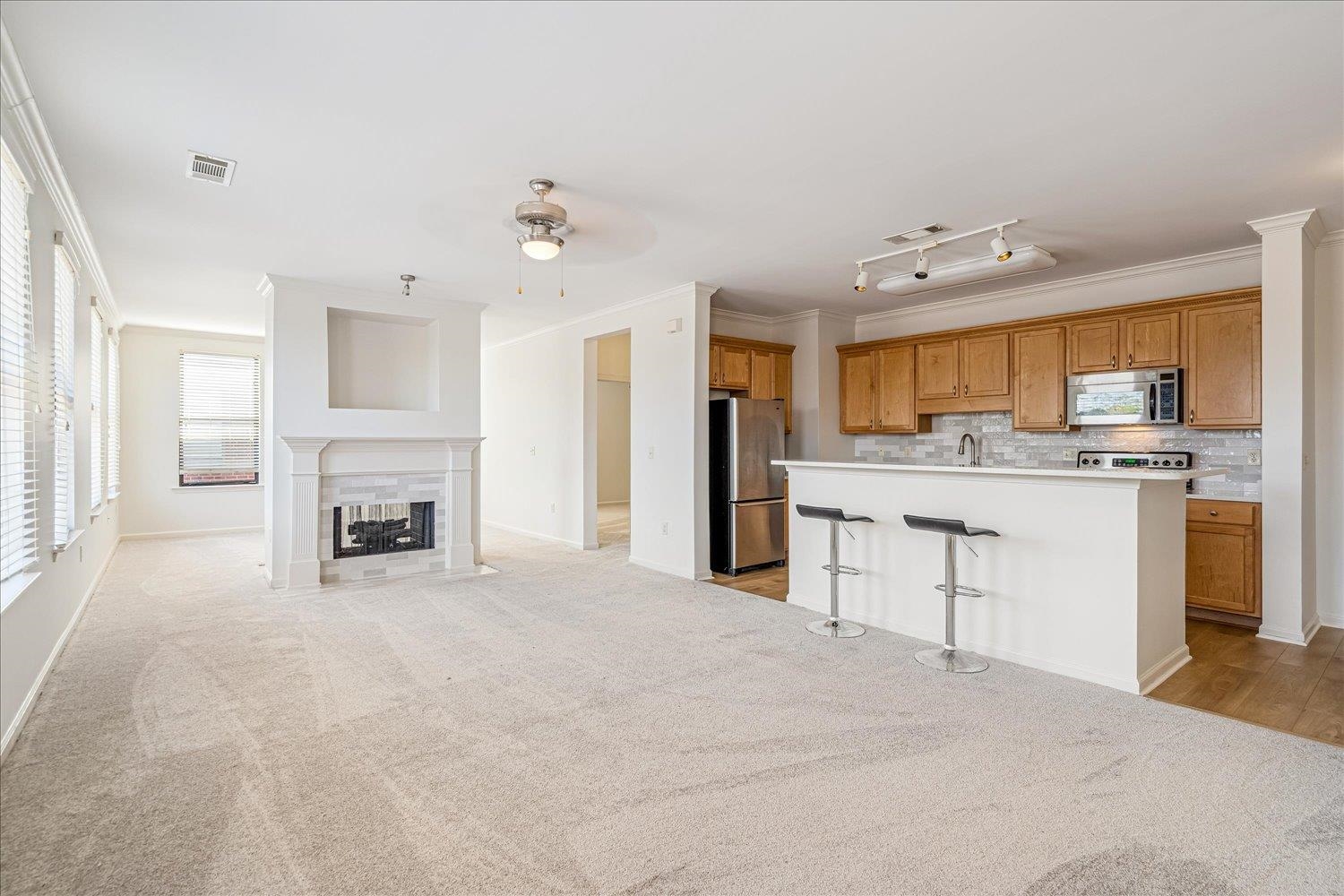 485 S FRONT ST Unit: 201