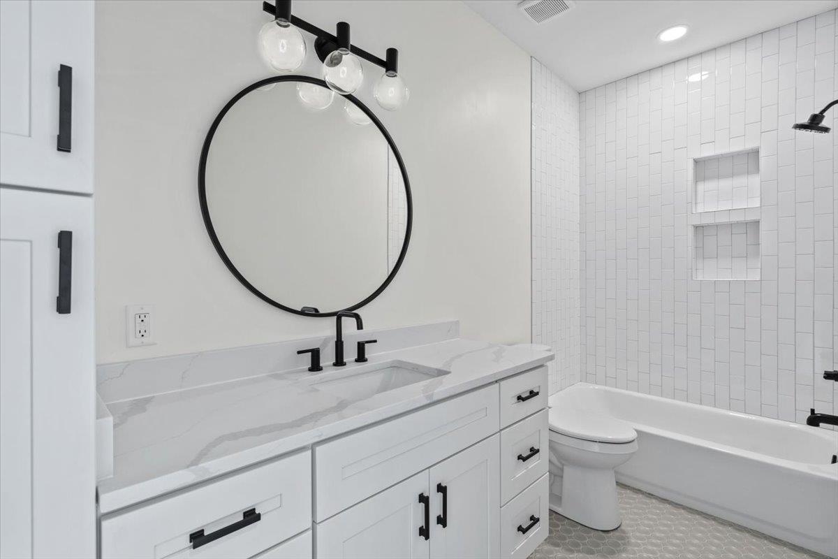 5021 HENRY HEIGHTS RD