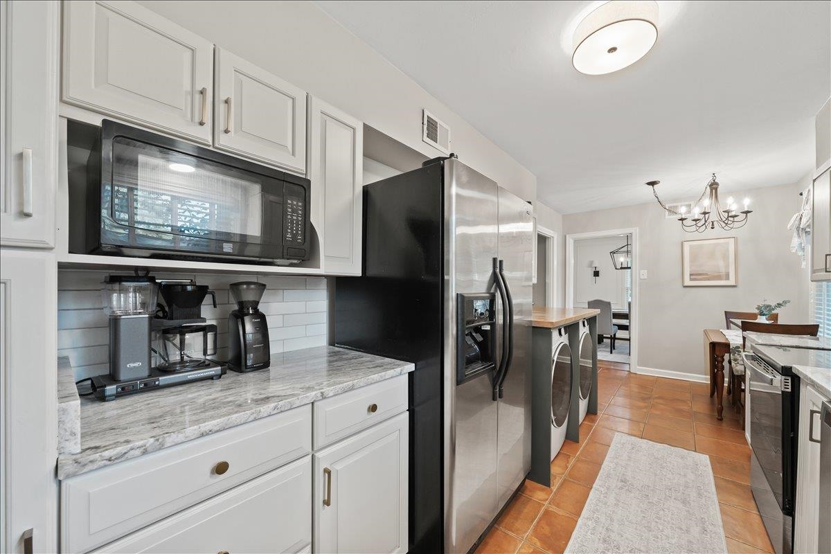 432 ELWOOD LN