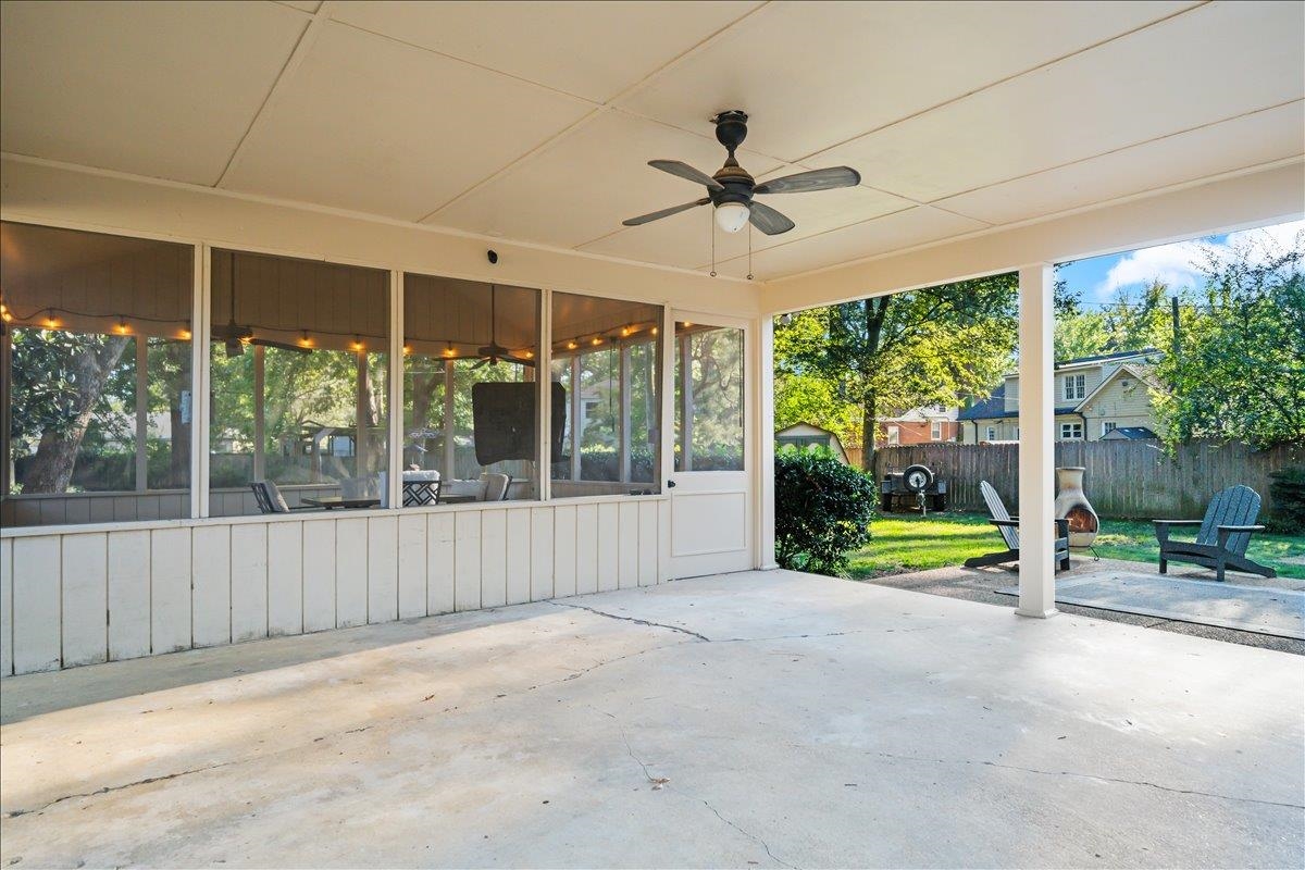 432 ELWOOD LN