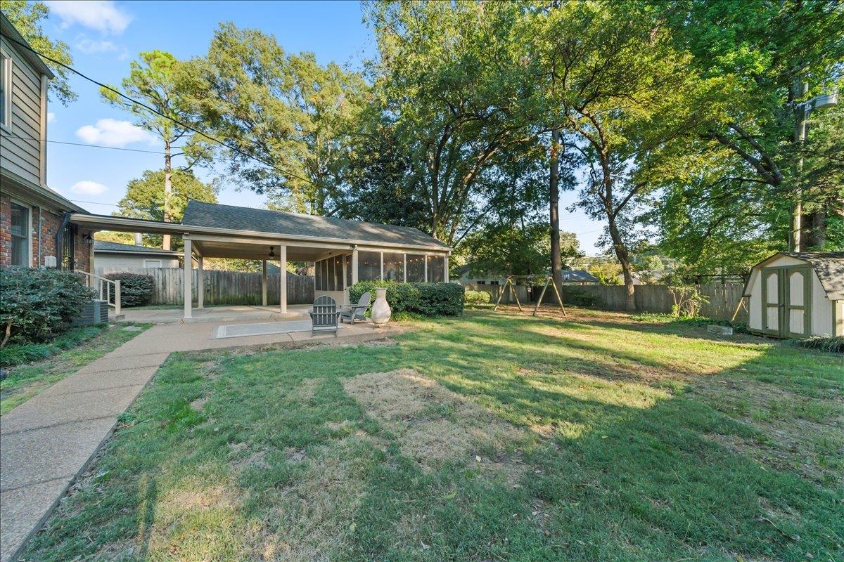 432 ELWOOD LN