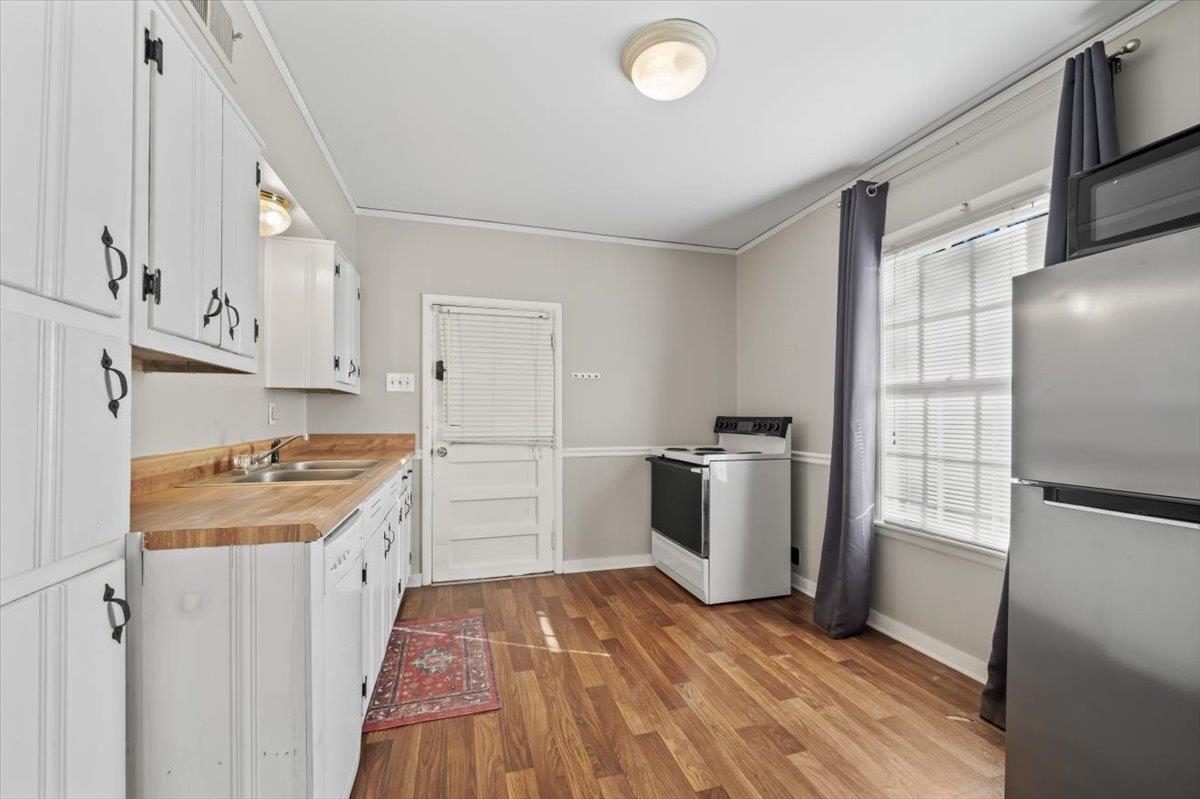 3659 HIGHLAND PARK PL