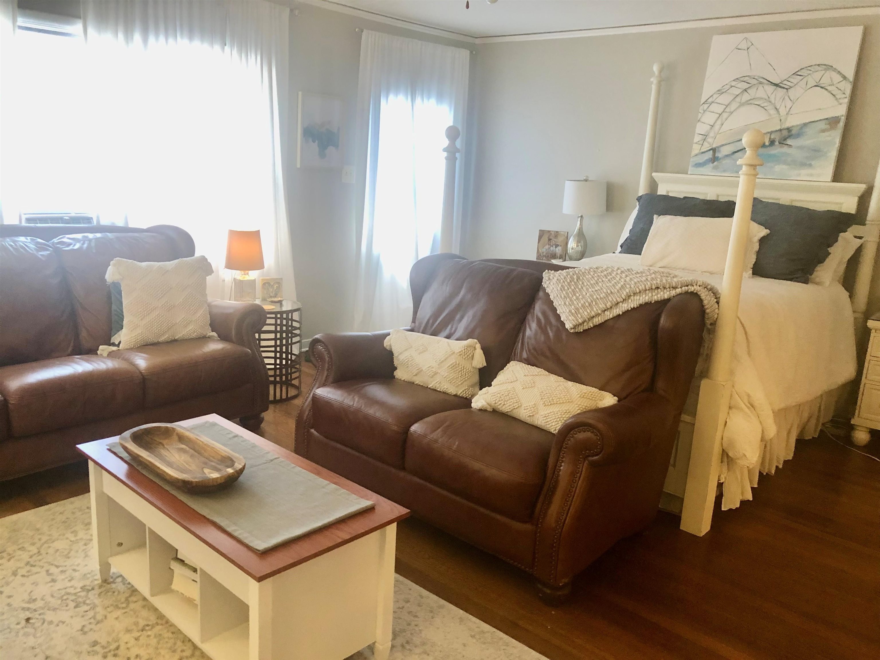 3659 HIGHLAND PARK PL