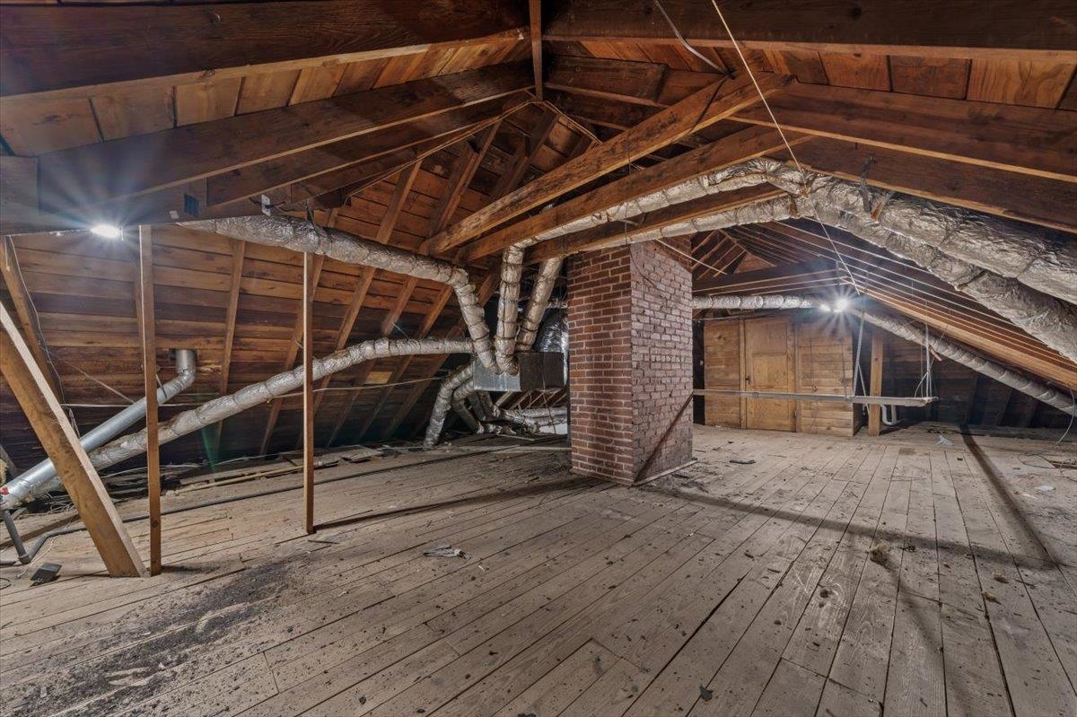 3659 HIGHLAND PARK PL