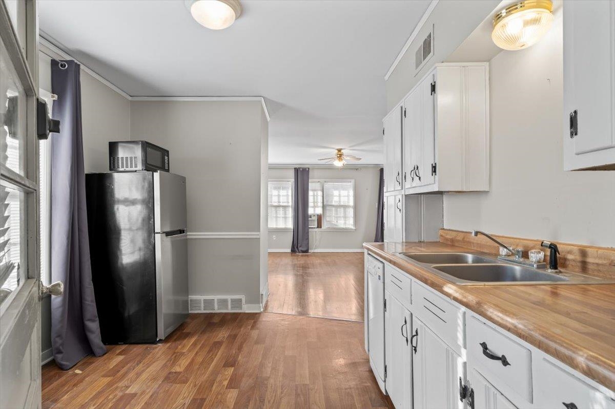 3659 HIGHLAND PARK PL