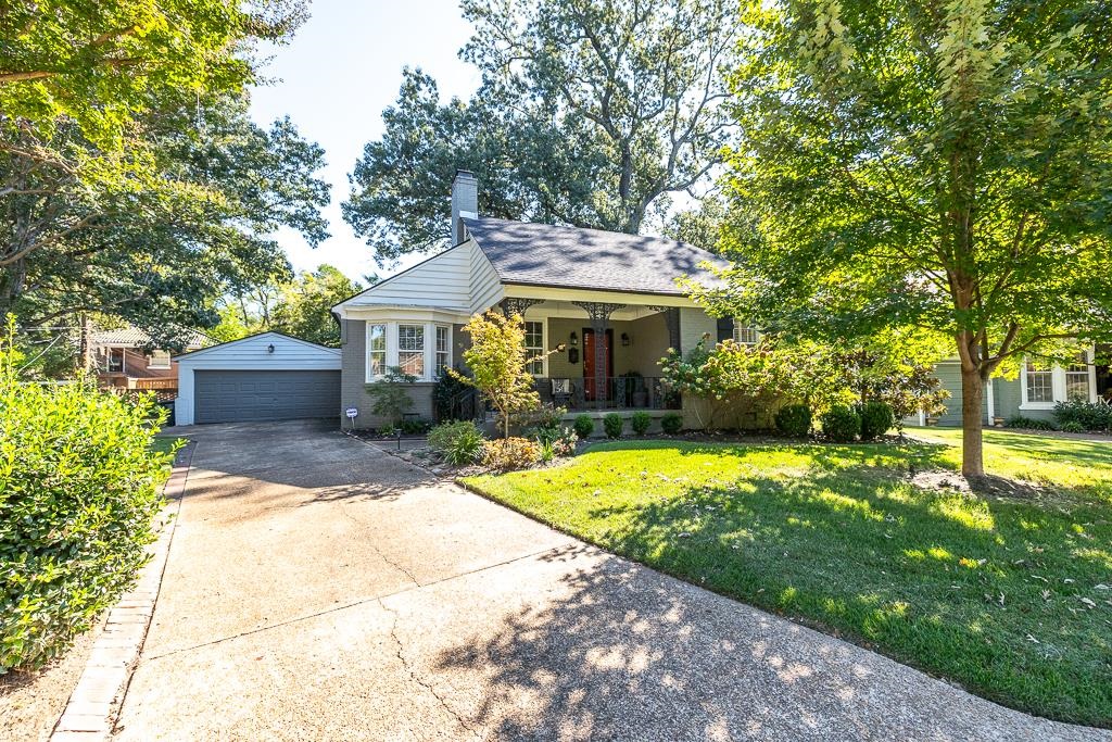 690 ROSEMARY LN