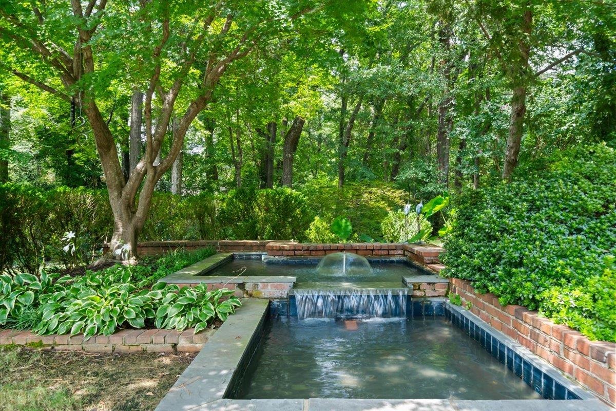 595 RIVER VIEW RD