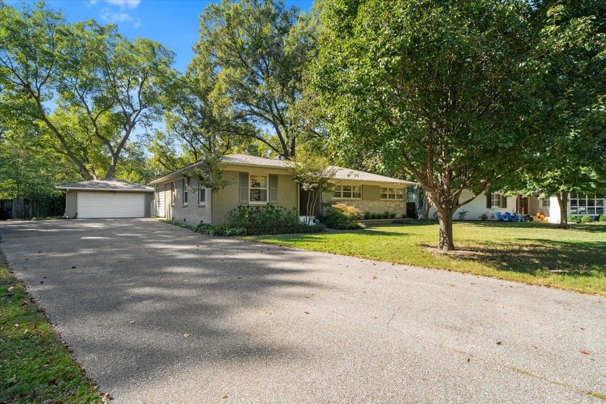 127 N ROSE RD