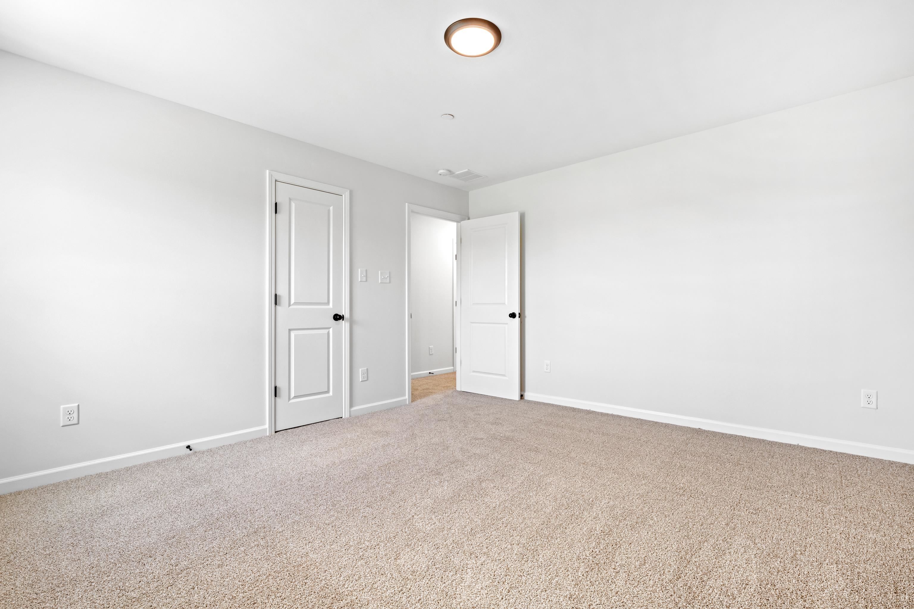 210 DRAKE DR