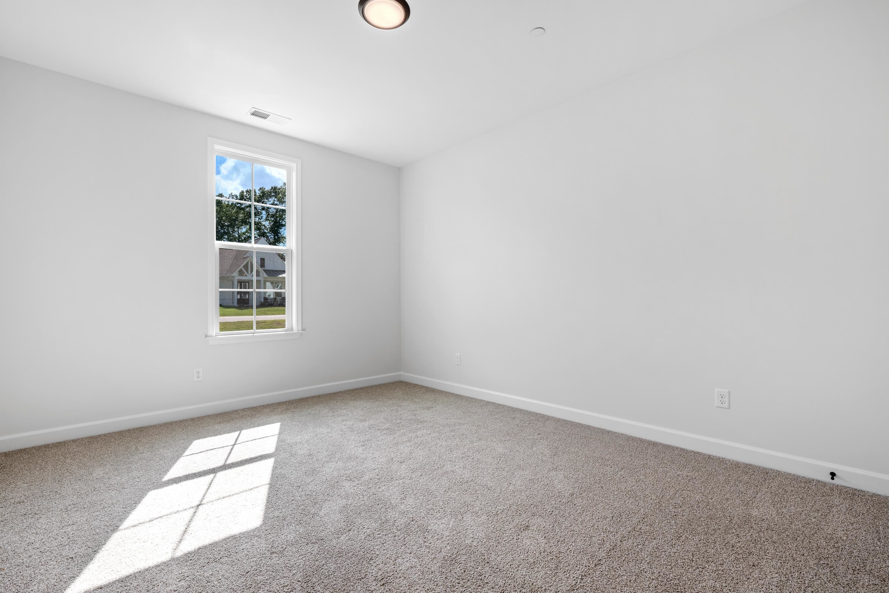 210 DRAKE DR