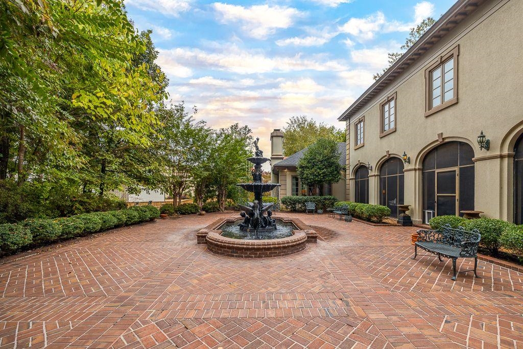 5862 GARDEN REACH CV