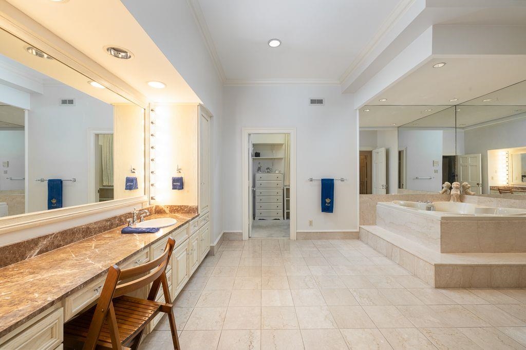 5862 GARDEN REACH CV