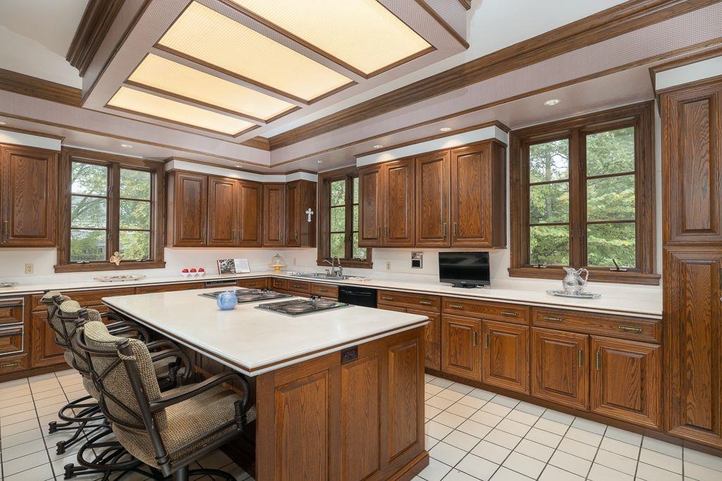 5862 GARDEN REACH CV