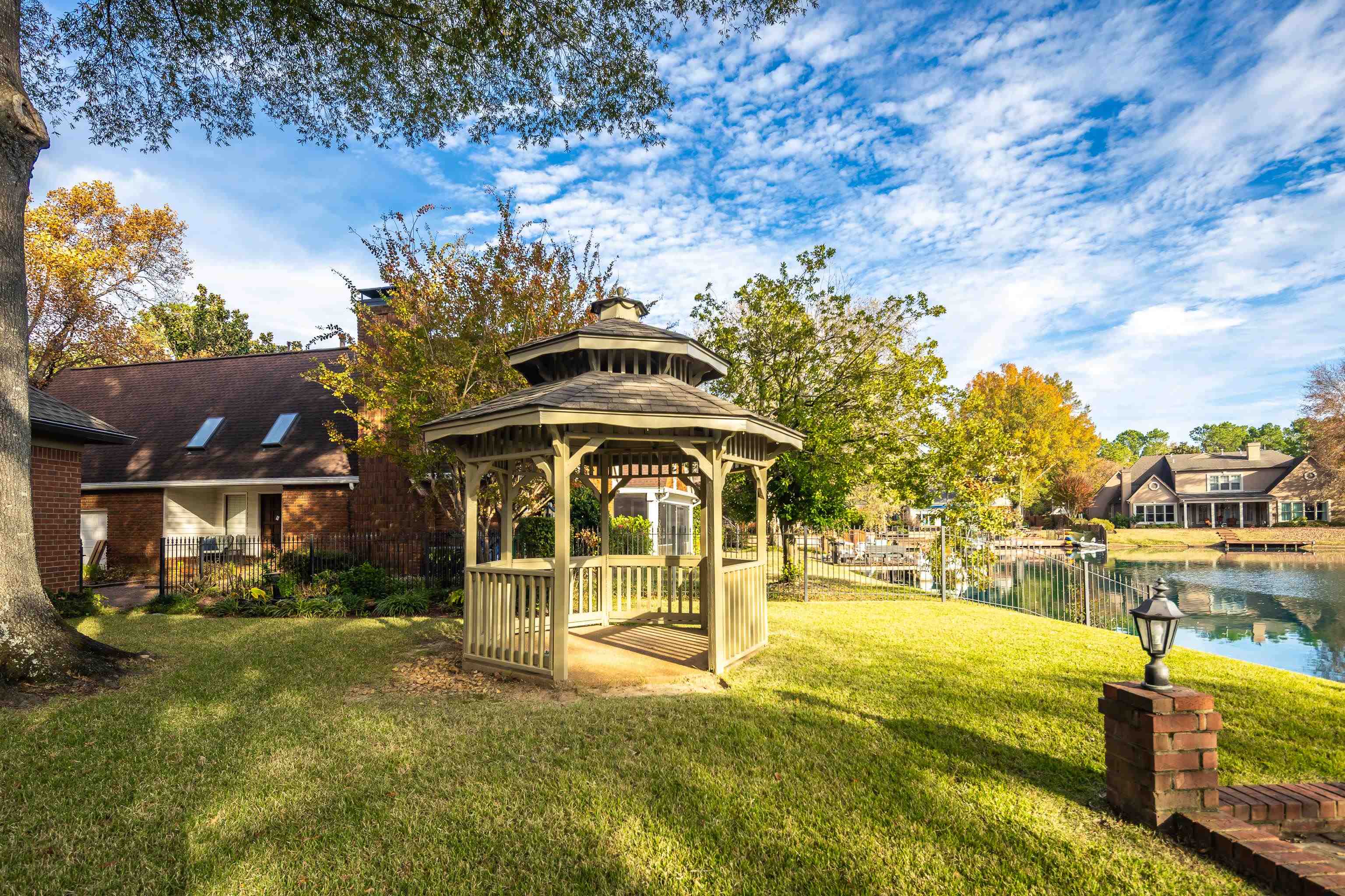 2086 W GLENALDEN DR