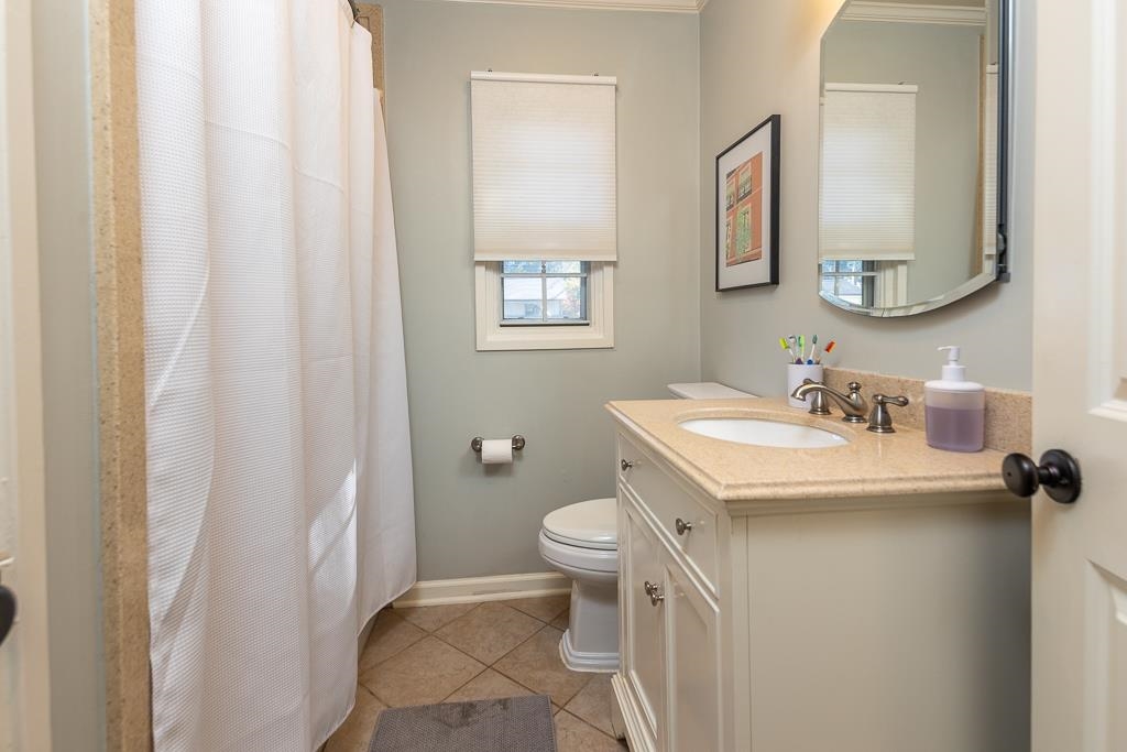 4401 CHARLESWOOD DR