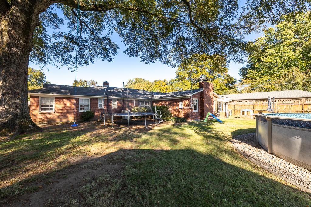 4401 CHARLESWOOD DR