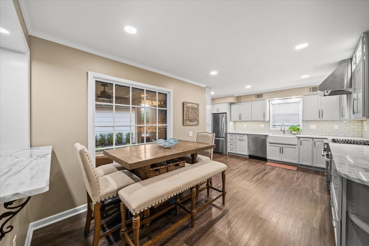 2061 STAFFORD PARK LN