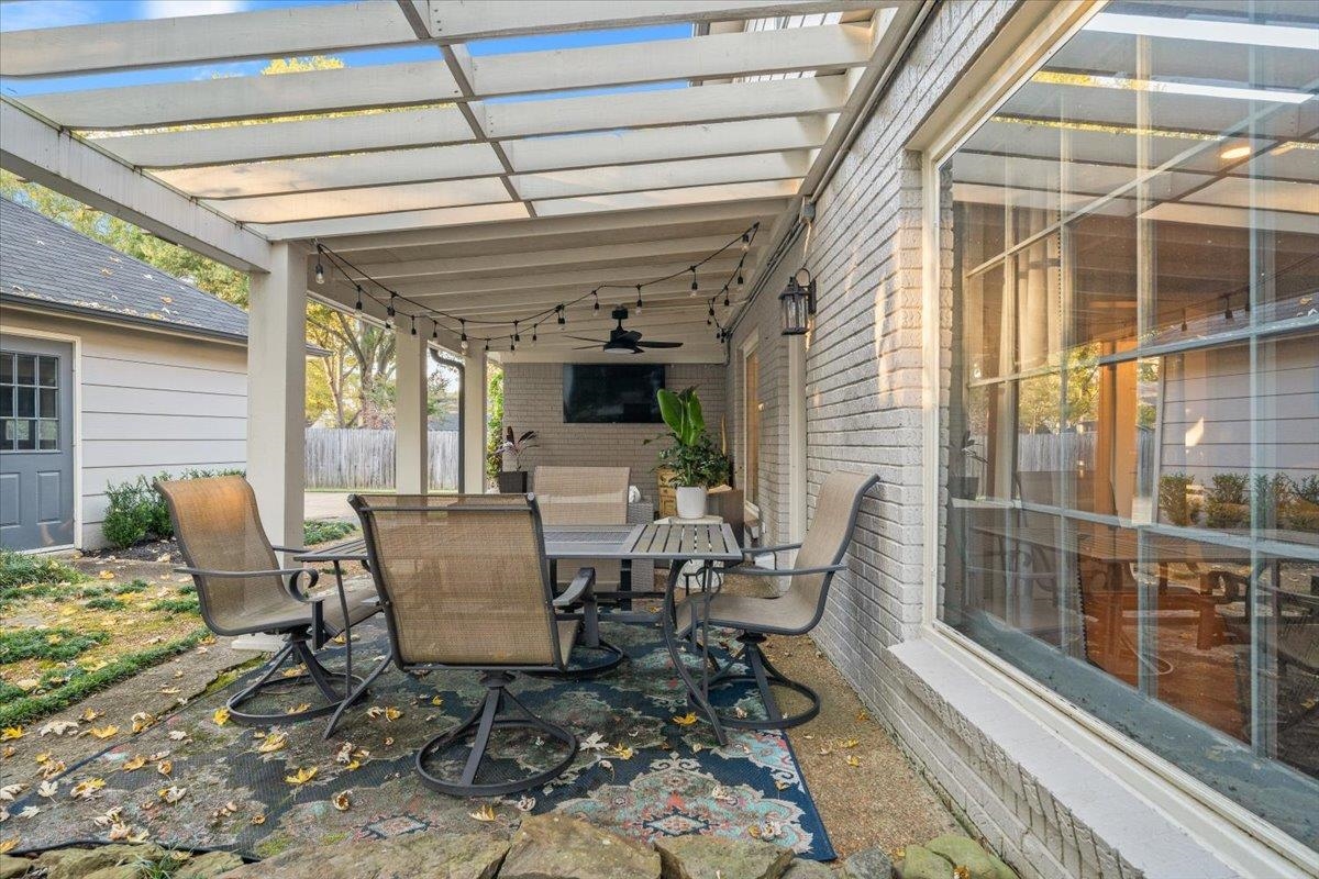 2061 STAFFORD PARK LN