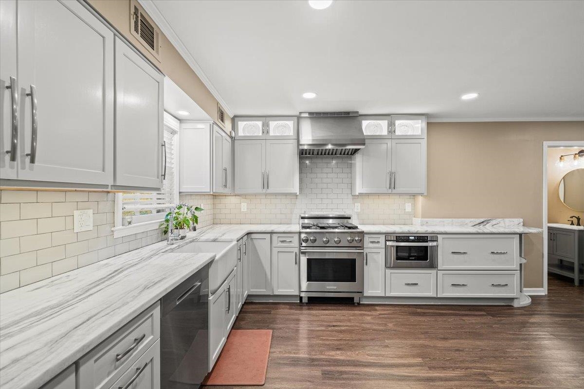 2061 STAFFORD PARK LN