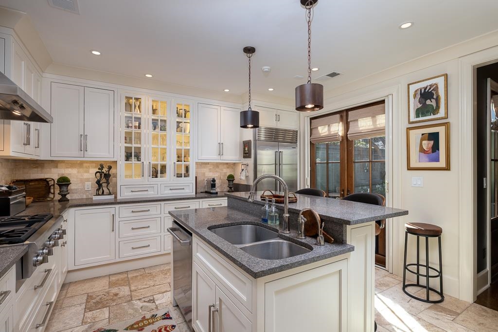 4010 BARONNE WAY Unit: 47