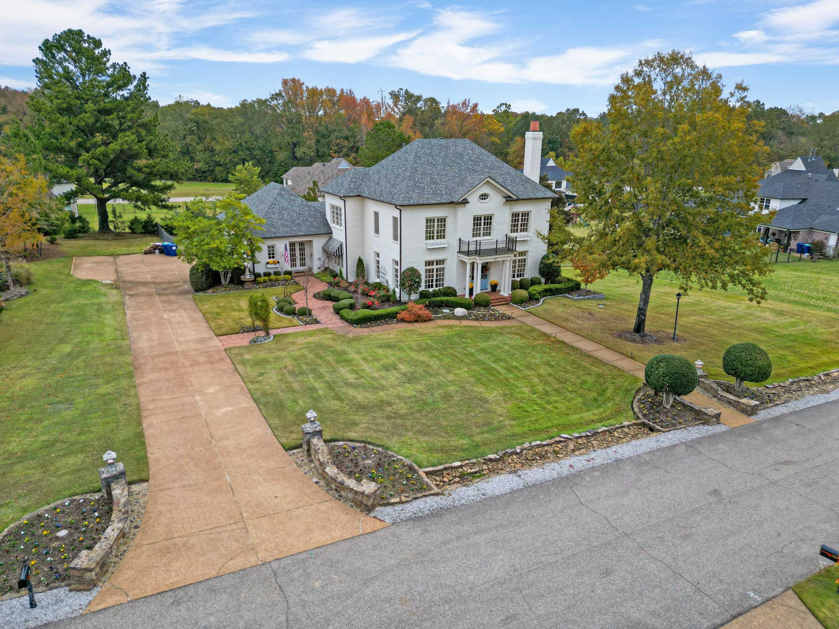 140 ALLOWAY CV