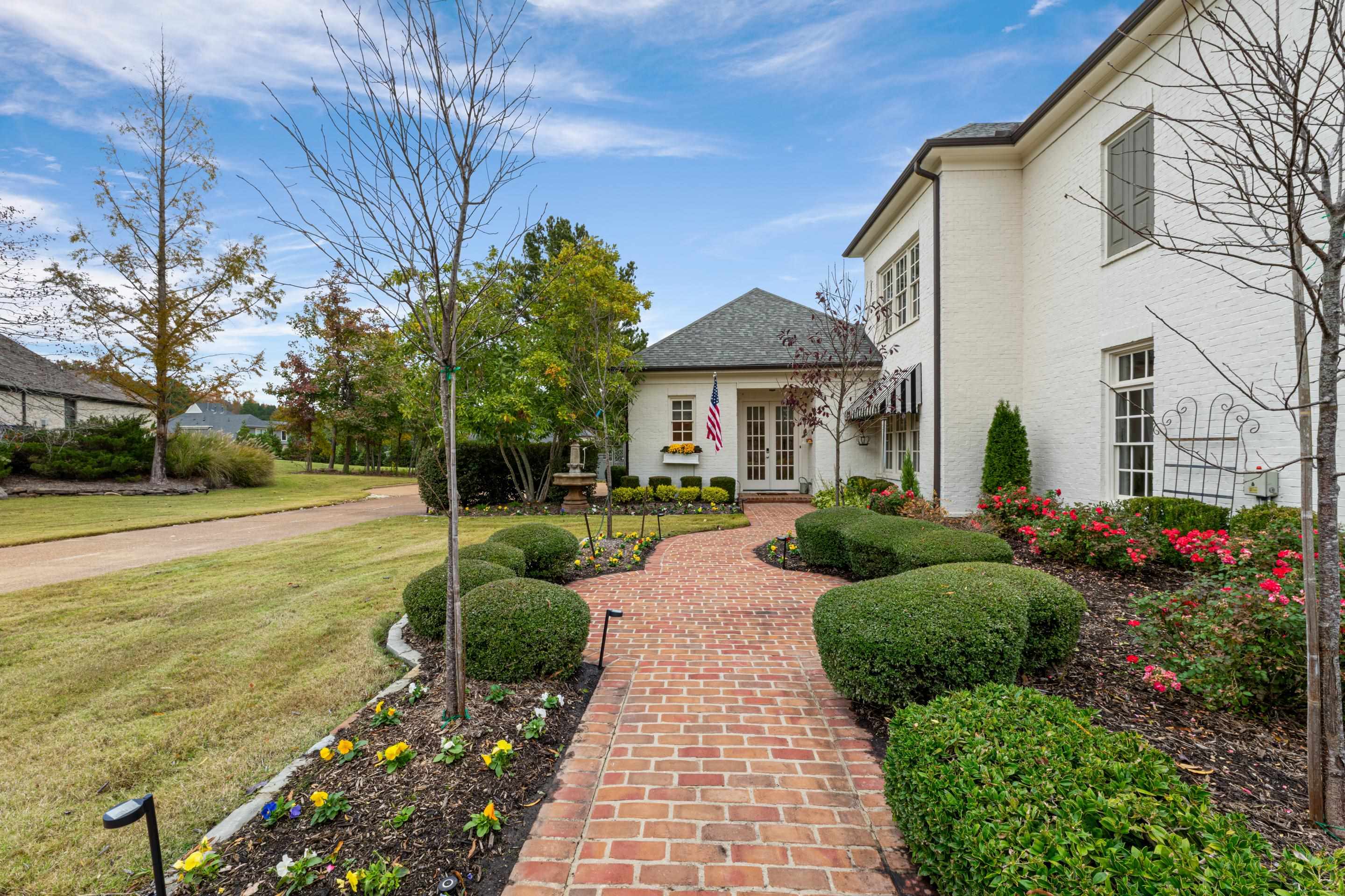 140 ALLOWAY CV