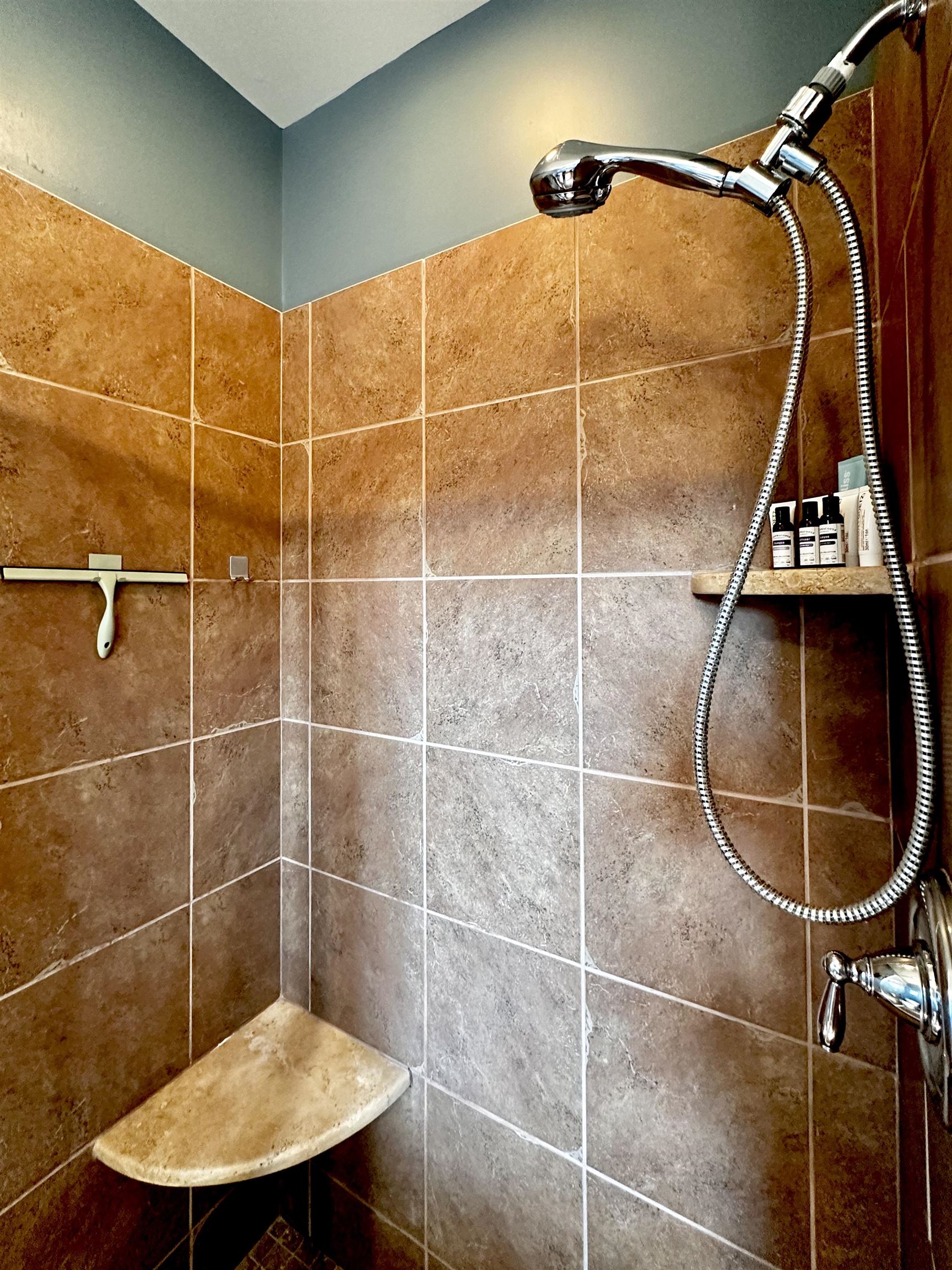 49 VANCE AVE Unit: 49