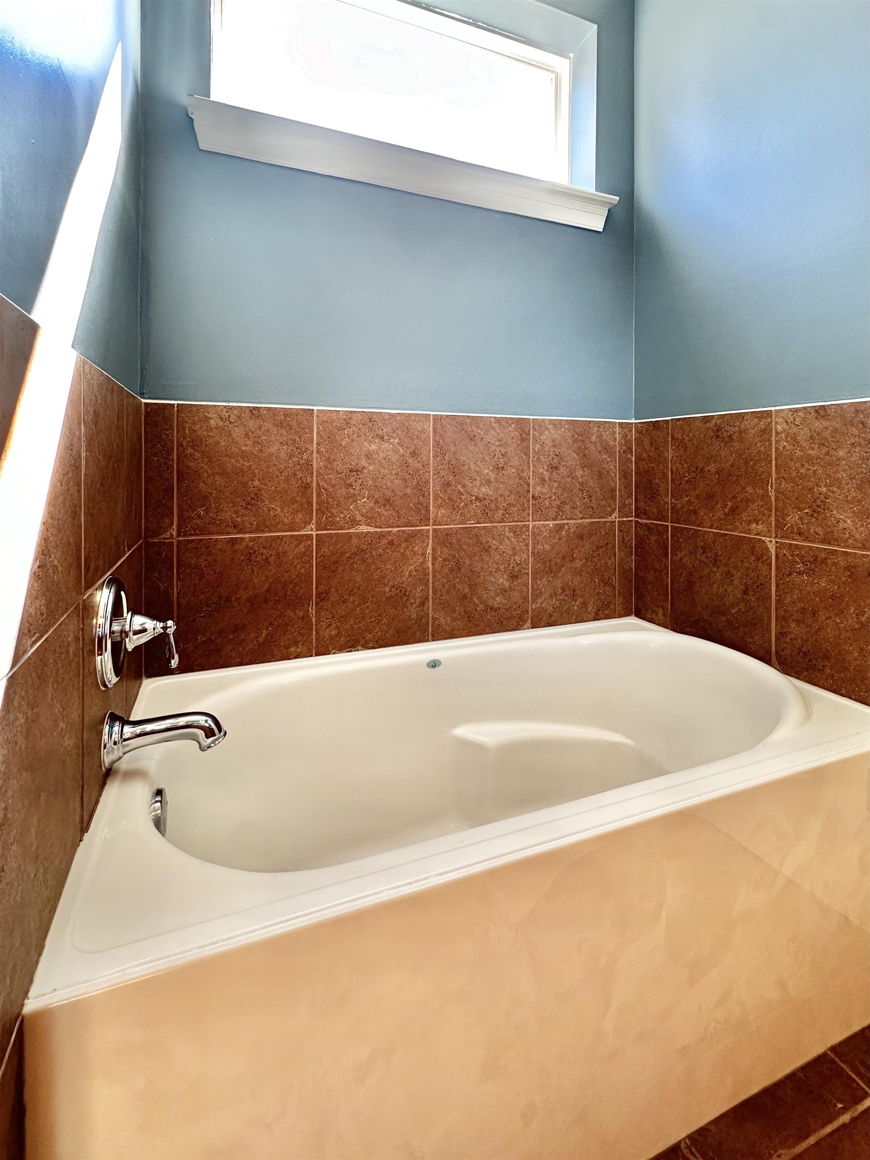 49 VANCE AVE Unit: 49