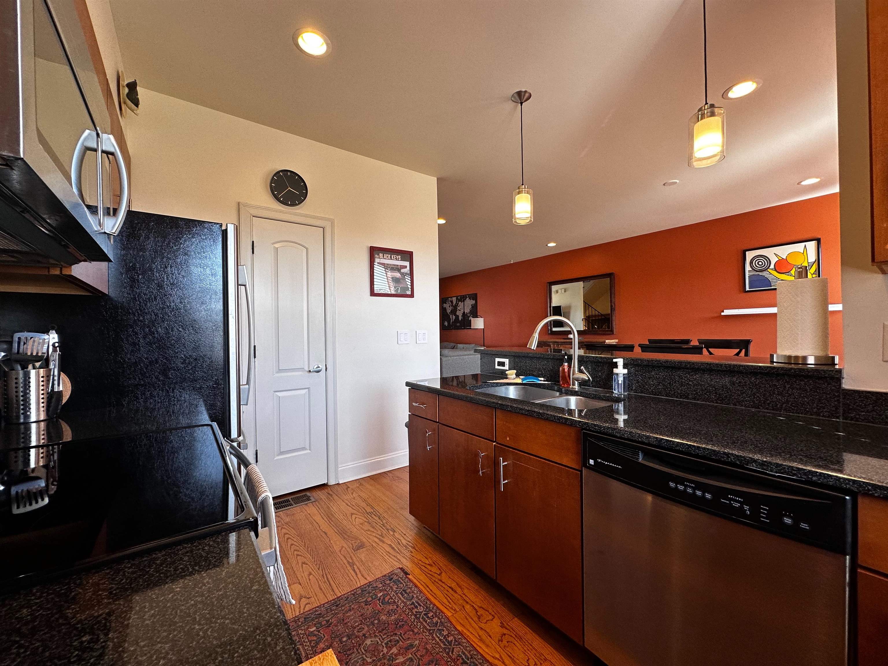 49 VANCE AVE Unit: 49