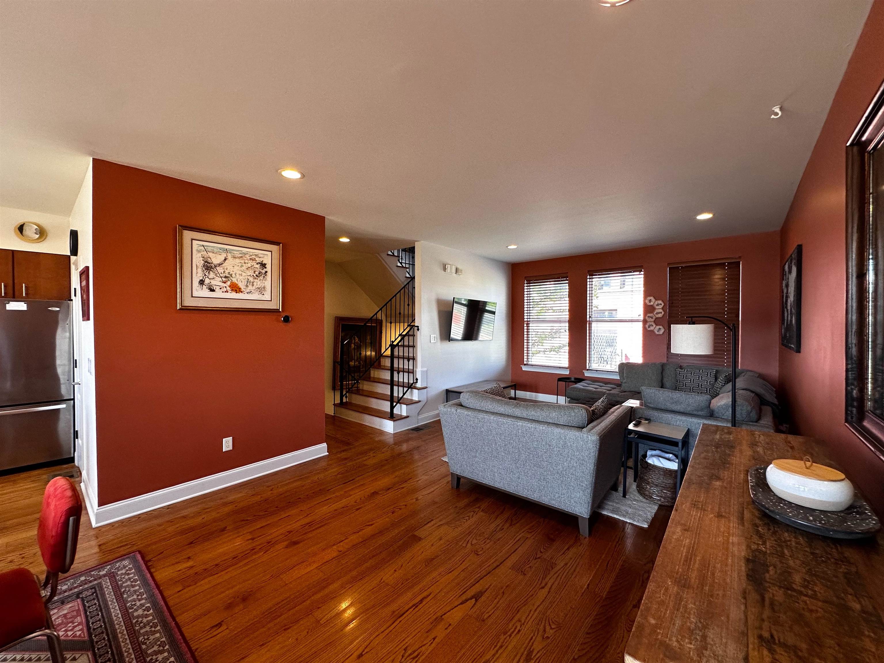 49 VANCE AVE Unit: 49