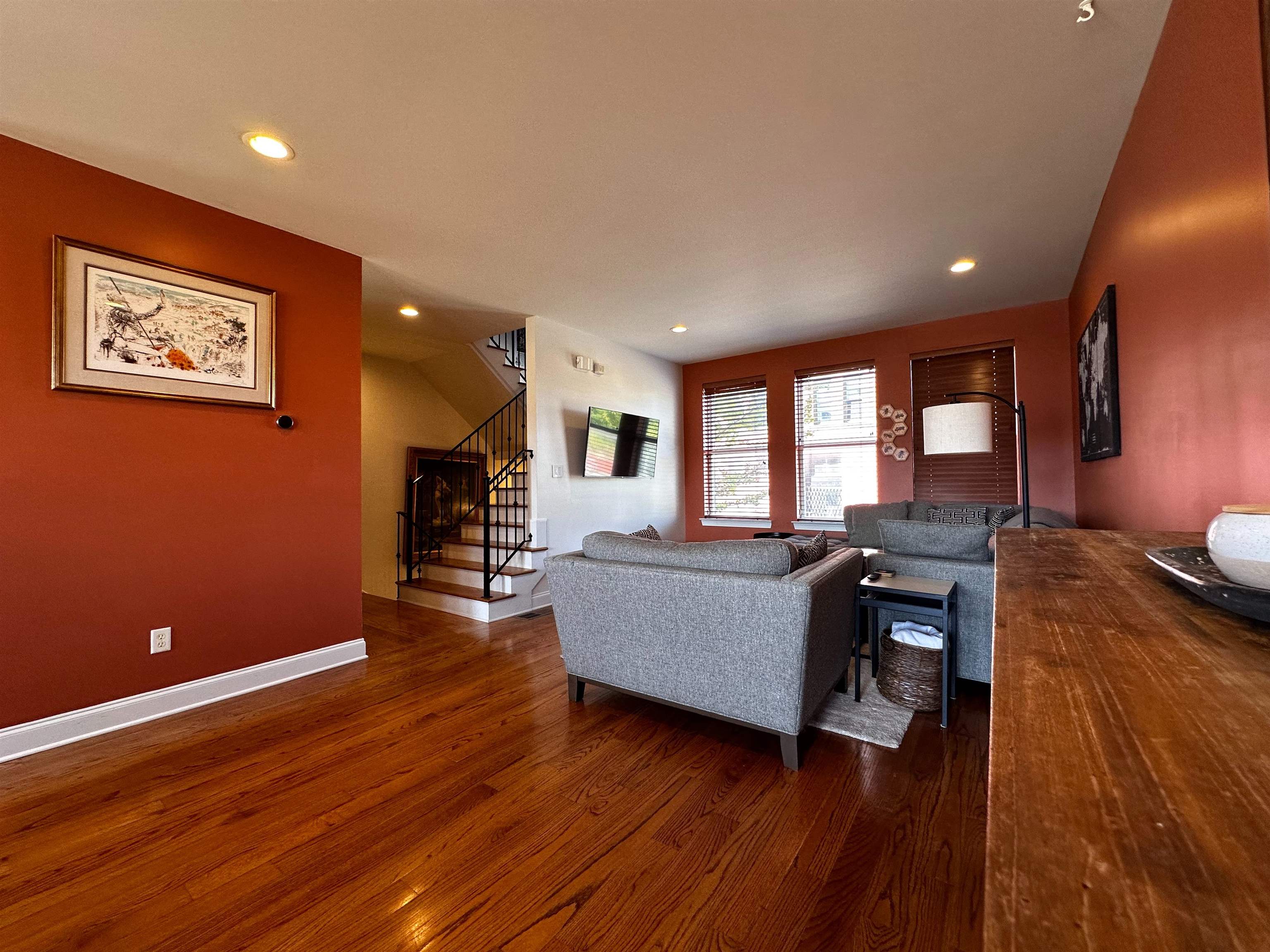 49 VANCE AVE Unit: 49