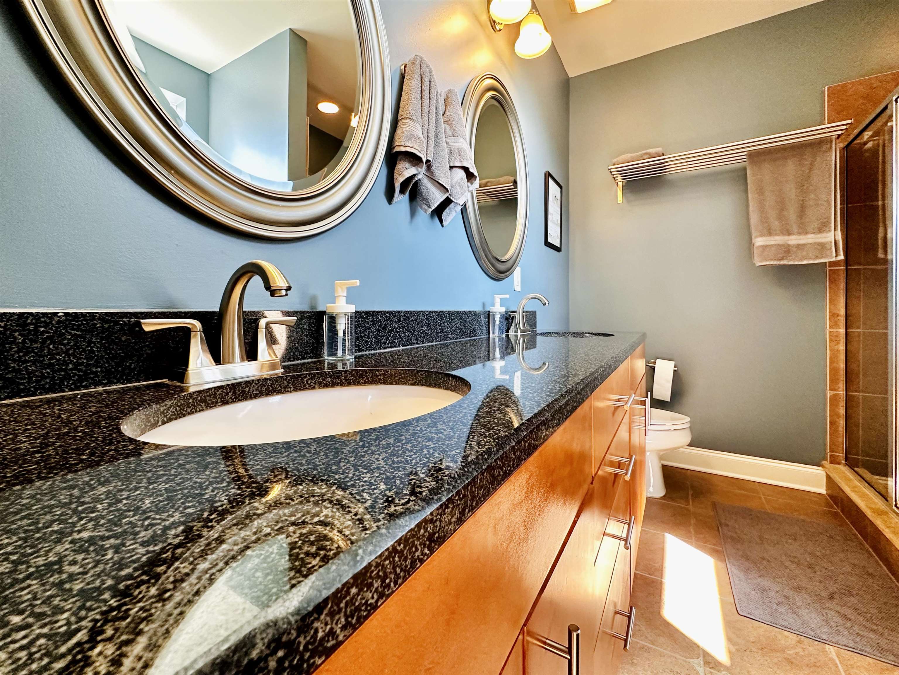 49 VANCE AVE Unit: 49