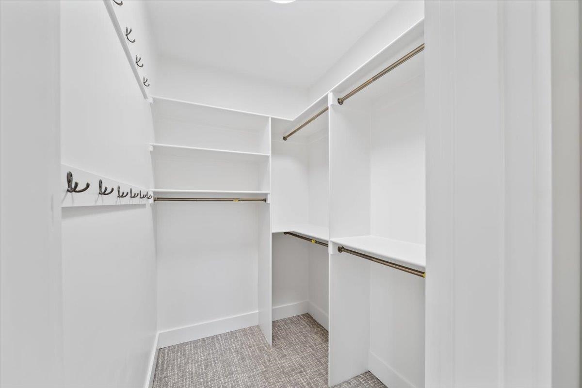 352 BUENA VISTA PL