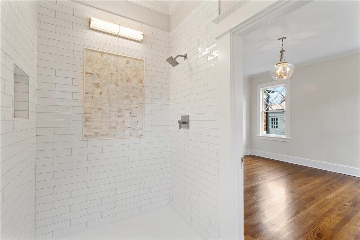 352 BUENA VISTA PL